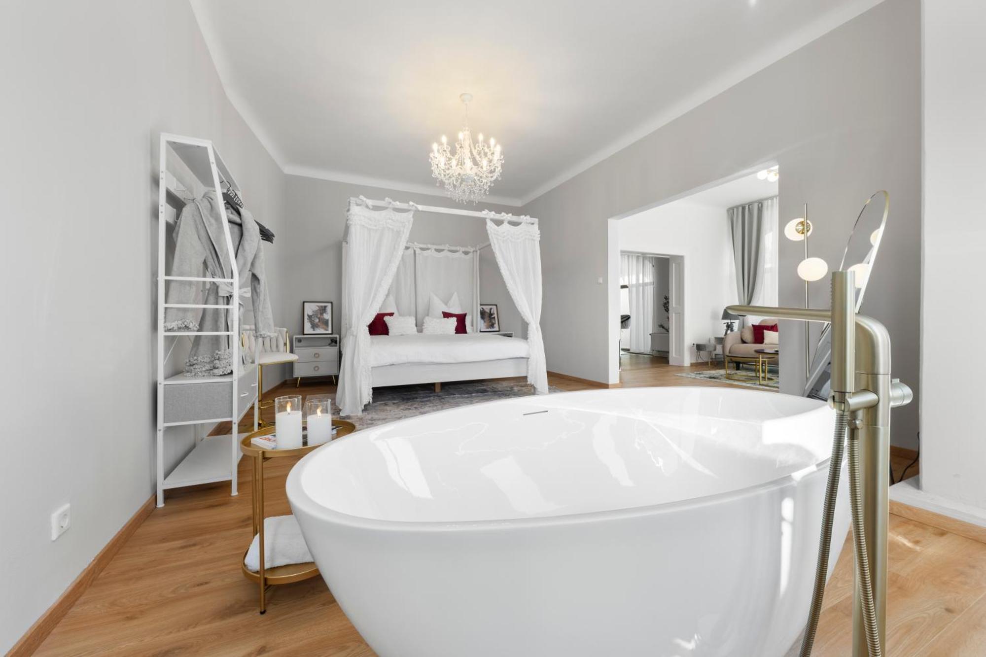 Liebelei Miesbach - Boutique-Apartment Mit Terrasse Im Zentrum Eksteriør bilde